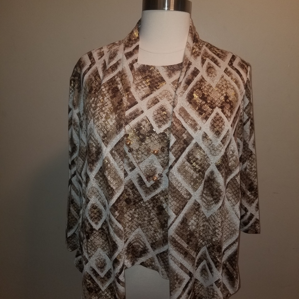 Women's 2pc top with jewelry